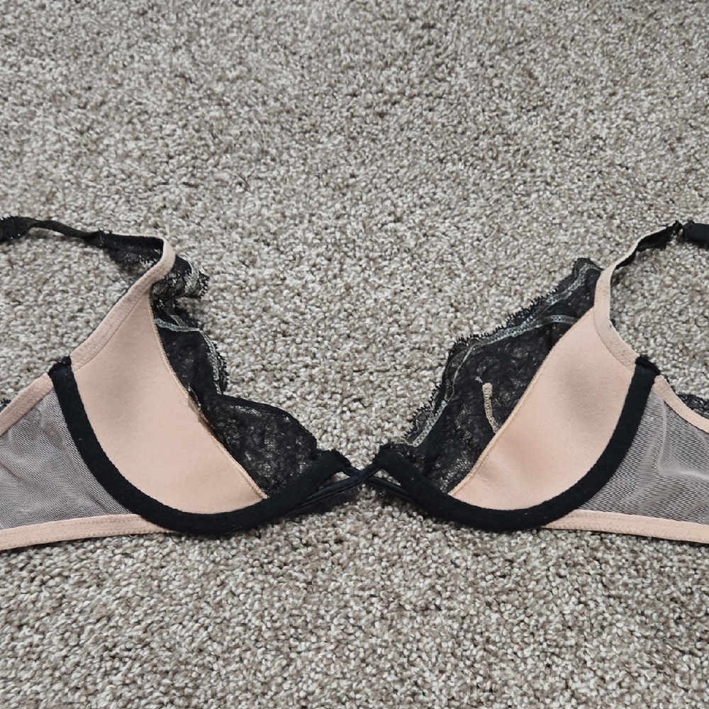 Victoria's Secret‎ Black Lace Bra Size 34B - Picture 6 of 7